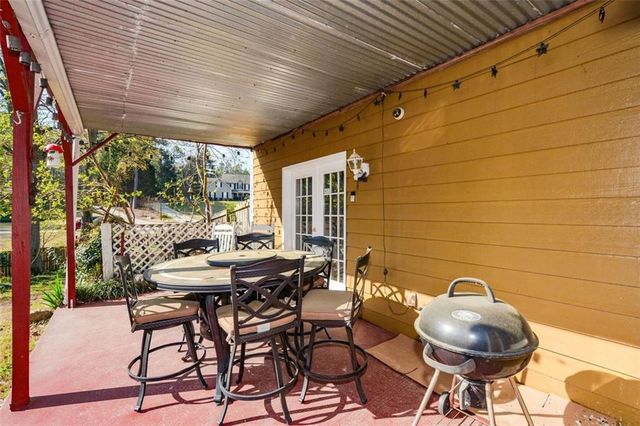 5045 Southern Trace Drive, Gainesville, GA 30504