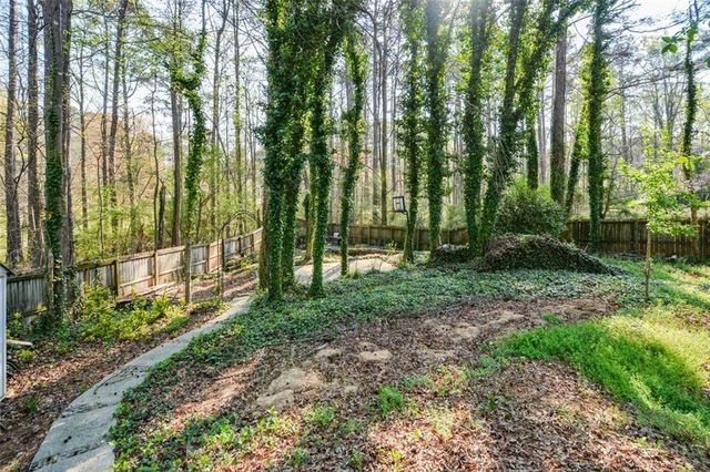 5045 Southern Trace Drive, Gainesville, GA 30504