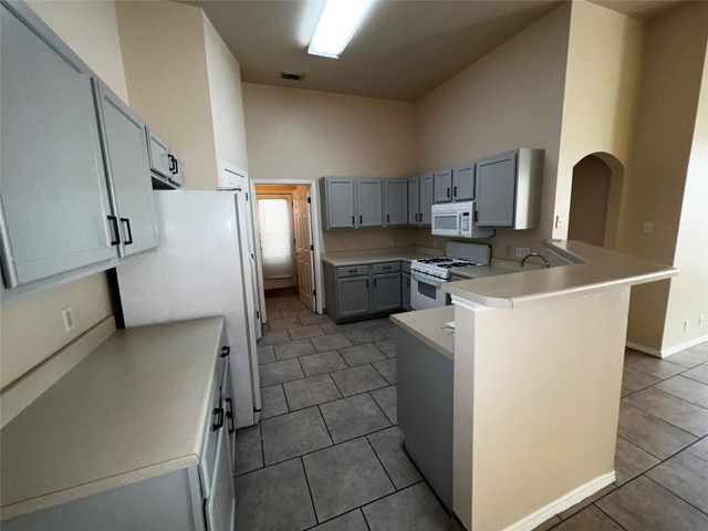 2848 Southampton WAY A, Round Rock, TX 78664