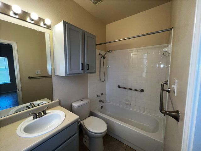 2848 Southampton WAY A, Round Rock, TX 78664