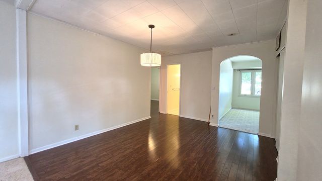 1220 16th Street, Bettendorf, IA 52722