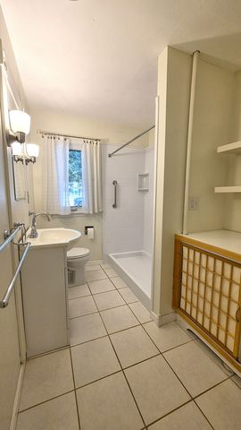 1220 16th Street, Bettendorf, IA 52722