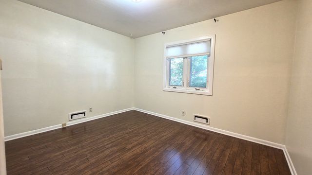 1220 16th Street, Bettendorf, IA 52722