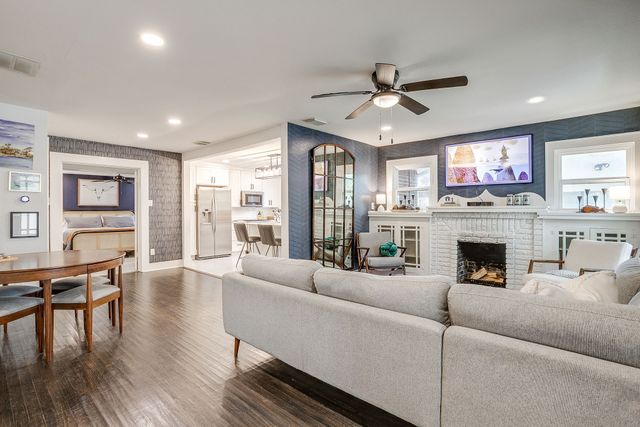 2310 Primrose Avenue, Fort Worth, TX 76111