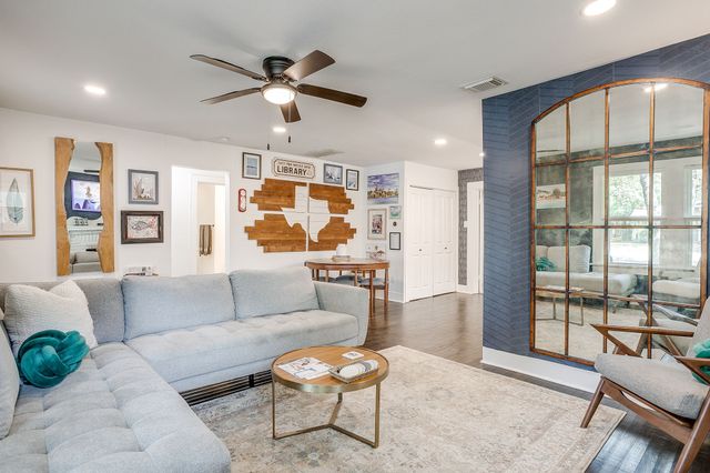 2310 Primrose Avenue, Fort Worth, TX 76111