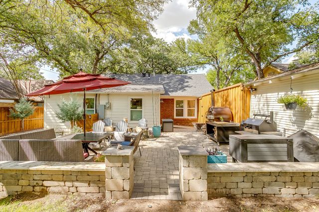 2310 Primrose Avenue, Fort Worth, TX 76111