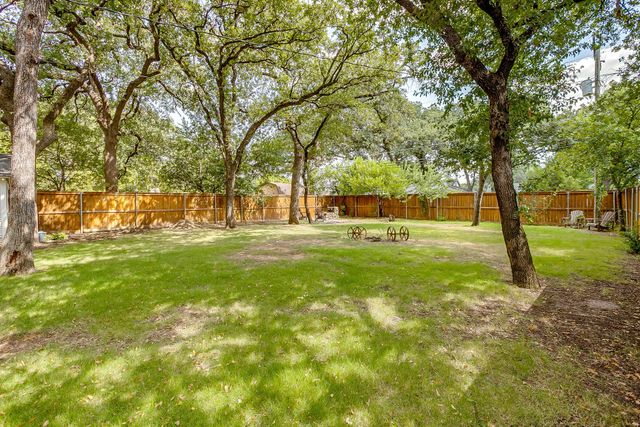 2310 Primrose Avenue, Fort Worth, TX 76111