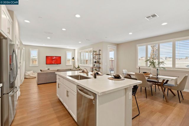 5359 Sopra St, Antioch, CA 94531