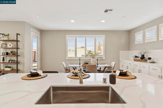 5359 Sopra St, Antioch, CA 94531