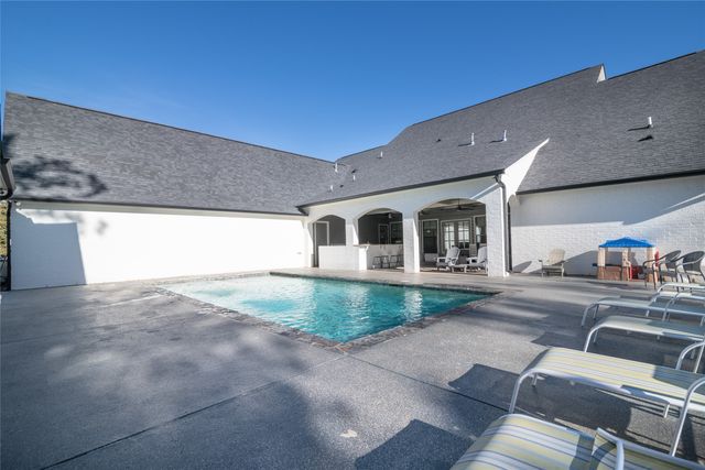 10920 Whispring Path Drive, Shreveport, LA 71106