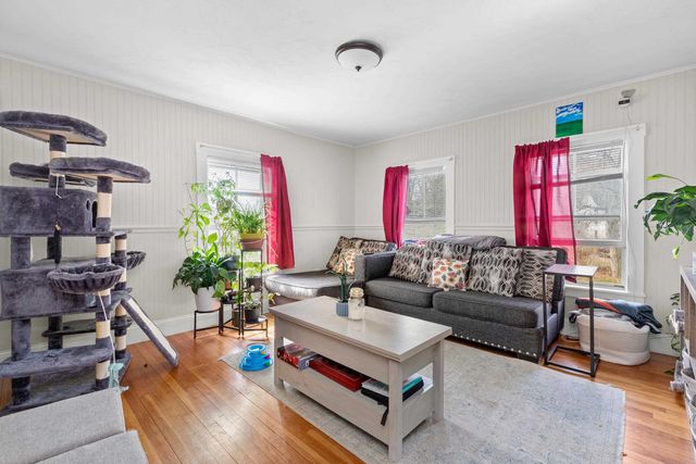 16 School Street, Salem, NH 03079