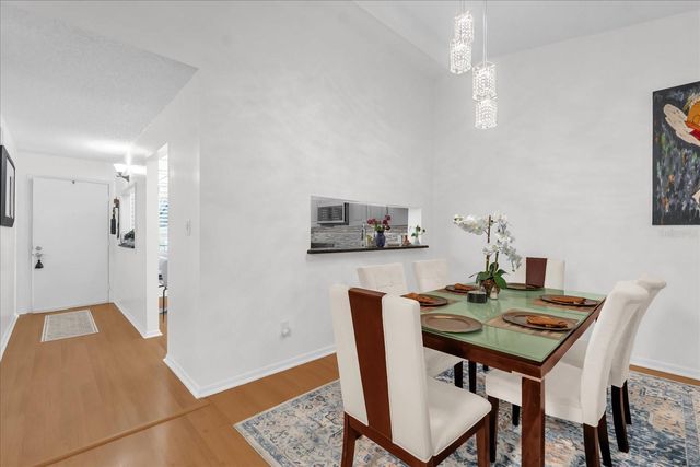 7 ESCONDIDO CIRCLE 72, Altamonte Springs, FL 32701