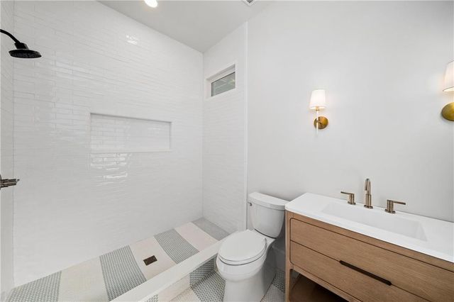 15560 Freemanville Road, Milton, GA 30004