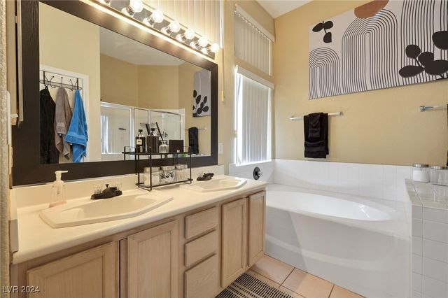 2257 Bridle Wreath Lane, Las Vegas, NV 89156