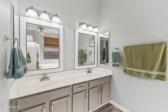 40040 N COURAGE Way, Anthem, AZ 85086