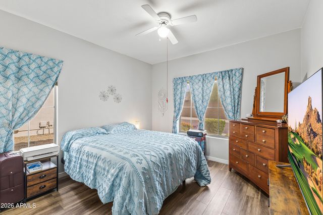 40040 N COURAGE Way, Anthem, AZ 85086