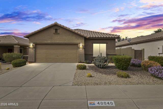 40040 N COURAGE Way, Anthem, AZ 85086