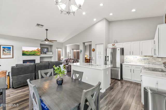 40040 N COURAGE Way, Anthem, AZ 85086