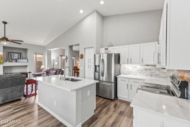 40040 N COURAGE Way, Anthem, AZ 85086