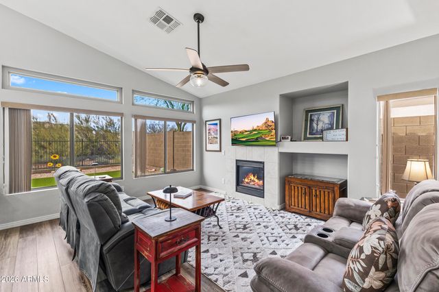 40040 N COURAGE Way, Anthem, AZ 85086