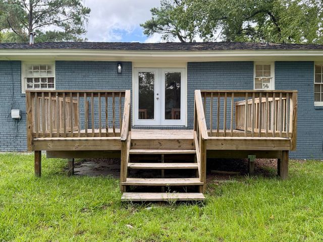 2379 Otranto Road, North Charleston, SC 29406
