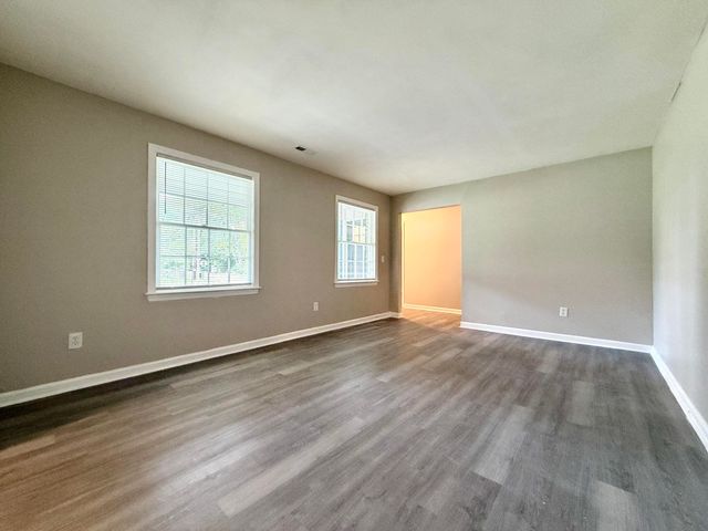 2379 Otranto Road, North Charleston, SC 29406