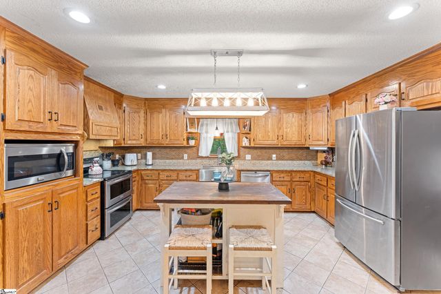 179 Cleveland Road, Anderson, SC 29626