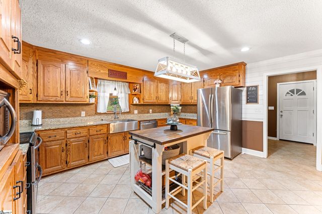 179 Cleveland Road, Anderson, SC 29626