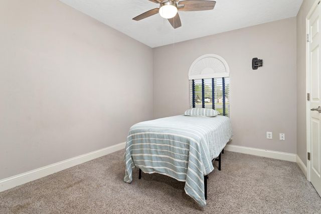 427 Pinemont Drive, Sour Lake, TX 77659