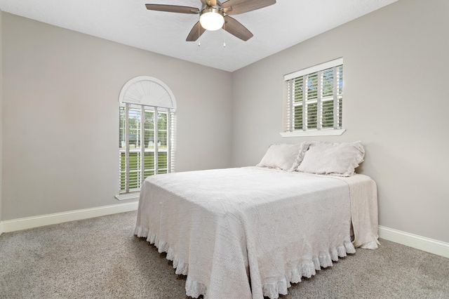 427 Pinemont Drive, Sour Lake, TX 77659