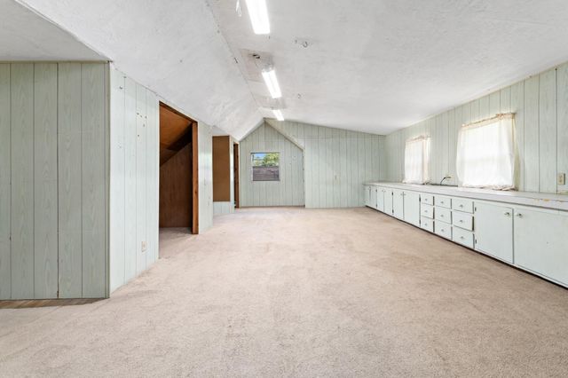 427 Pinemont Drive, Sour Lake, TX 77659