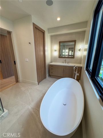 404 16th Street, Manhattan Beach, CA 90266