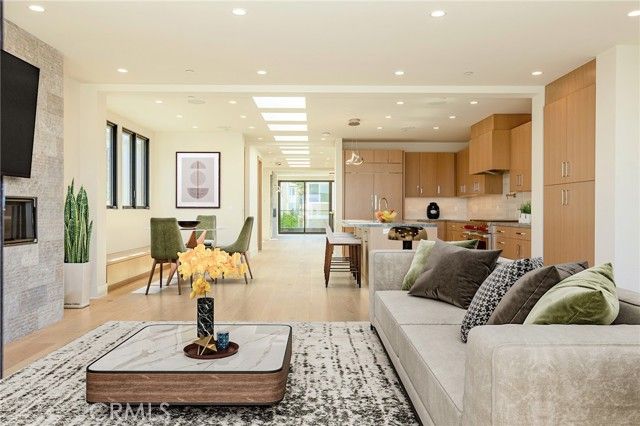 404 16th Street, Manhattan Beach, CA 90266