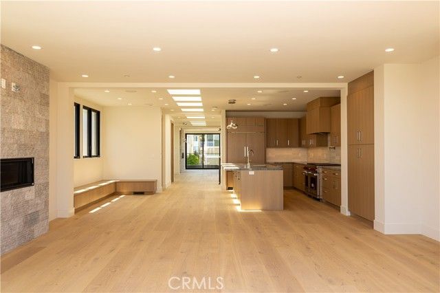 404 16th Street, Manhattan Beach, CA 90266