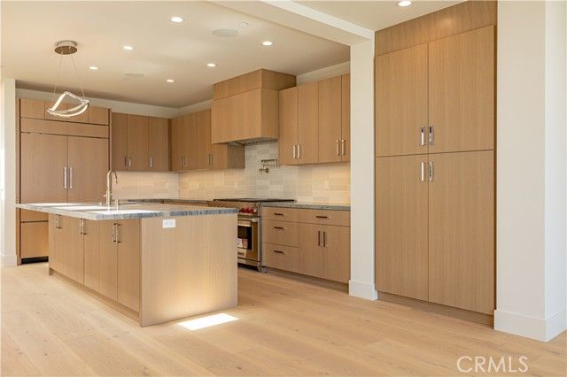 404 16th Street, Manhattan Beach, CA 90266