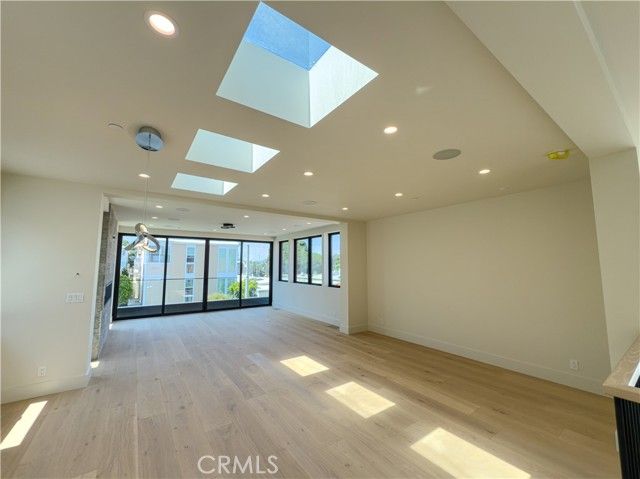 404 16th Street, Manhattan Beach, CA 90266