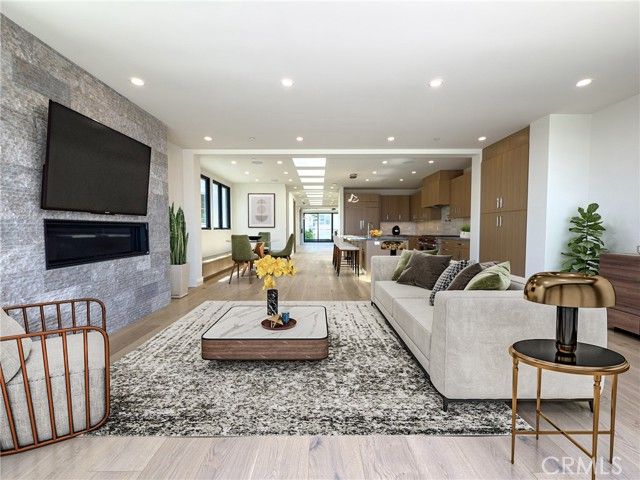 404 16th Street, Manhattan Beach, CA 90266