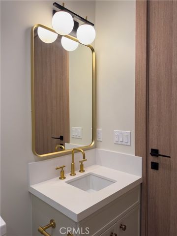 404 16th Street, Manhattan Beach, CA 90266