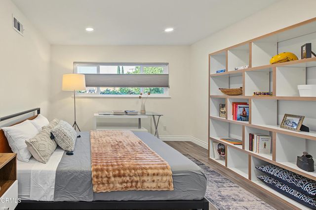 7643 Encino Avenue, Northridge, CA 91325