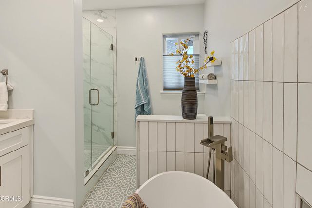 7643 Encino Avenue, Northridge, CA 91325