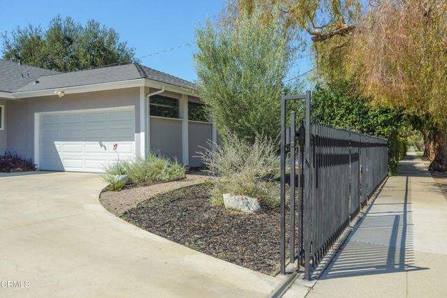7643 Encino Avenue, Northridge, CA 91325