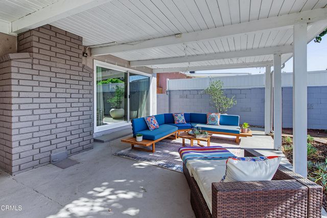 7643 Encino Avenue, Northridge, CA 91325
