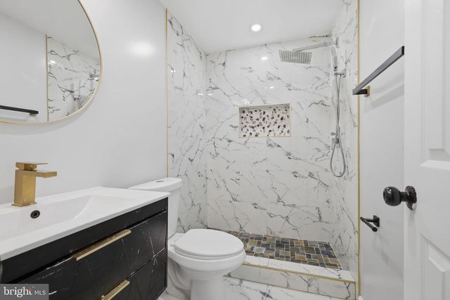 1811 IVERSON ST, Oxon Hill, MD 20745