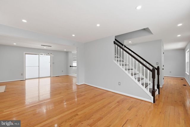 1811 IVERSON ST, Oxon Hill, MD 20745