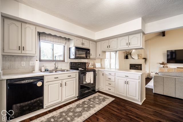 5526 Riva Ridge Drive, Indianapolis, IN 46237