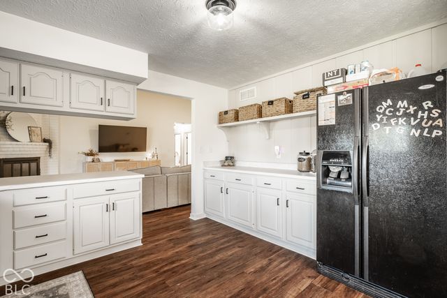 5526 Riva Ridge Drive, Indianapolis, IN 46237
