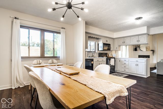 5526 Riva Ridge Drive, Indianapolis, IN 46237