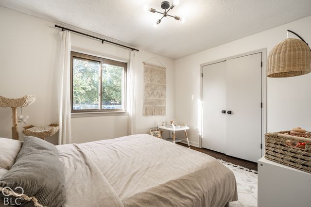 5526 Riva Ridge Drive, Indianapolis, IN 46237