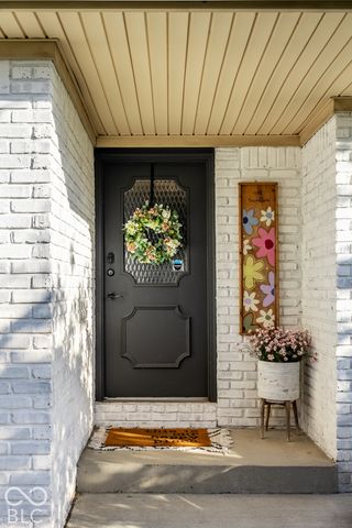5526 Riva Ridge Drive, Indianapolis, IN 46237