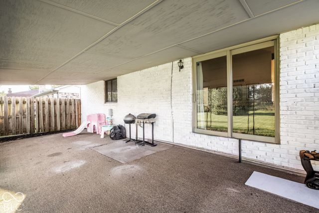 5526 Riva Ridge Drive, Indianapolis, IN 46237